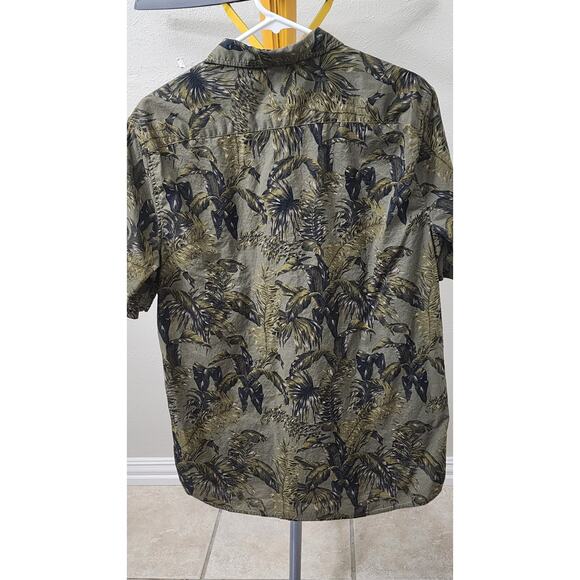 H&M Hawaiian Button Up Shirt Size M Short Sleeve 100% Cotton Palm Leaf Pattern - Picture 5 of 5